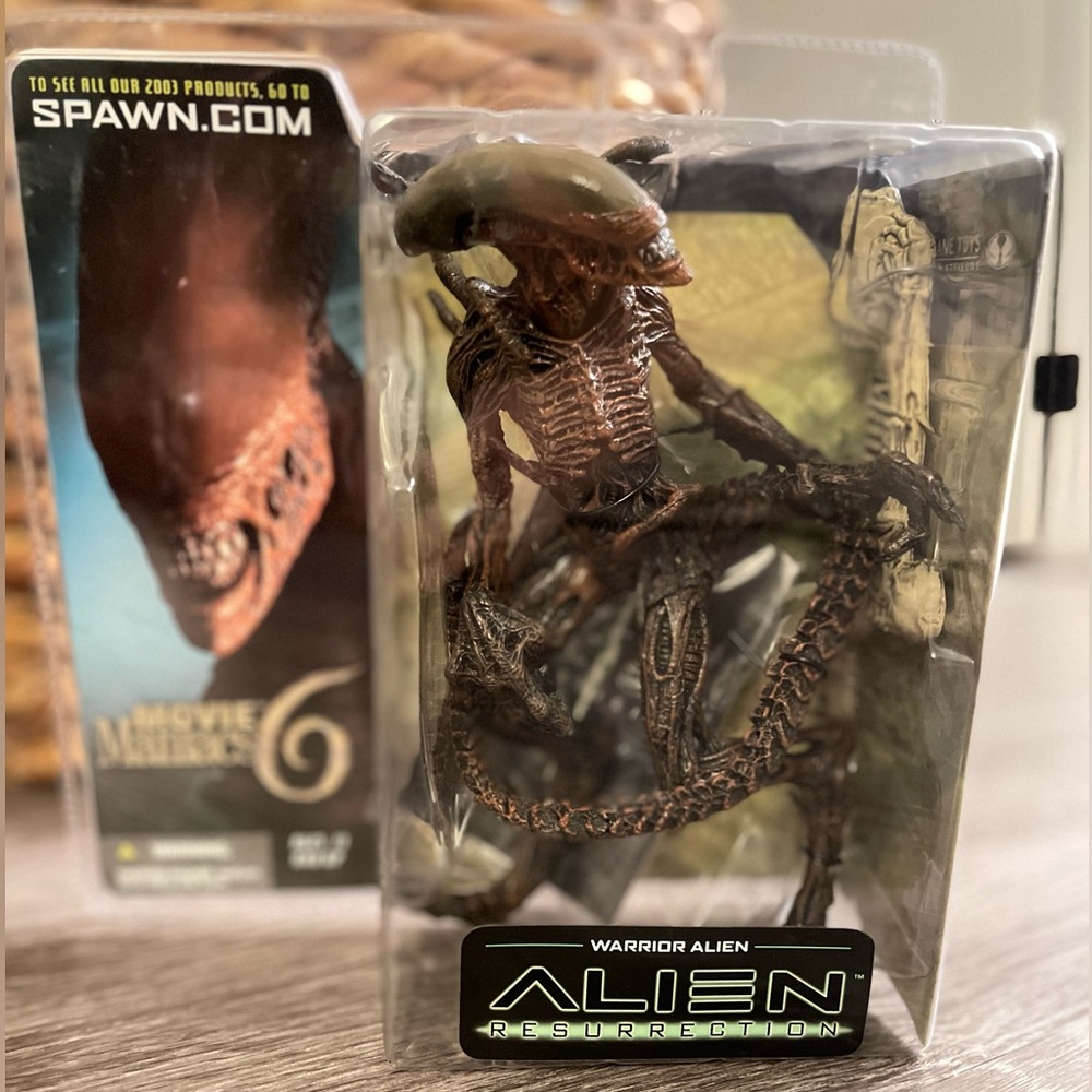 Brand New Alien Resurrection Action Figure